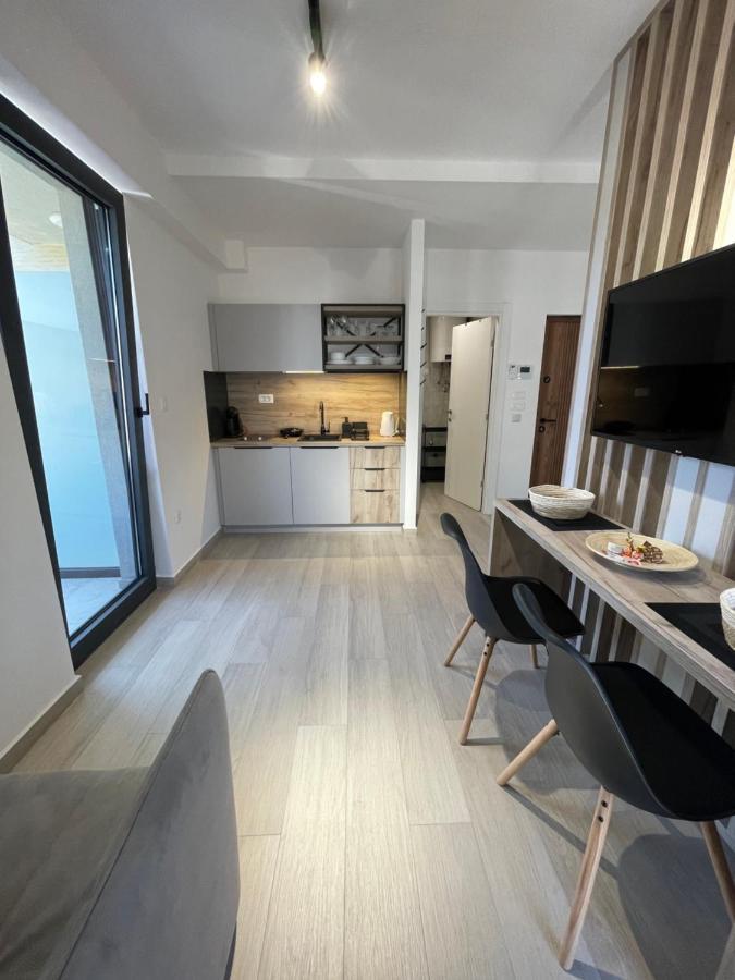 Dora Family Apartments بودفا المظهر الخارجي الصورة