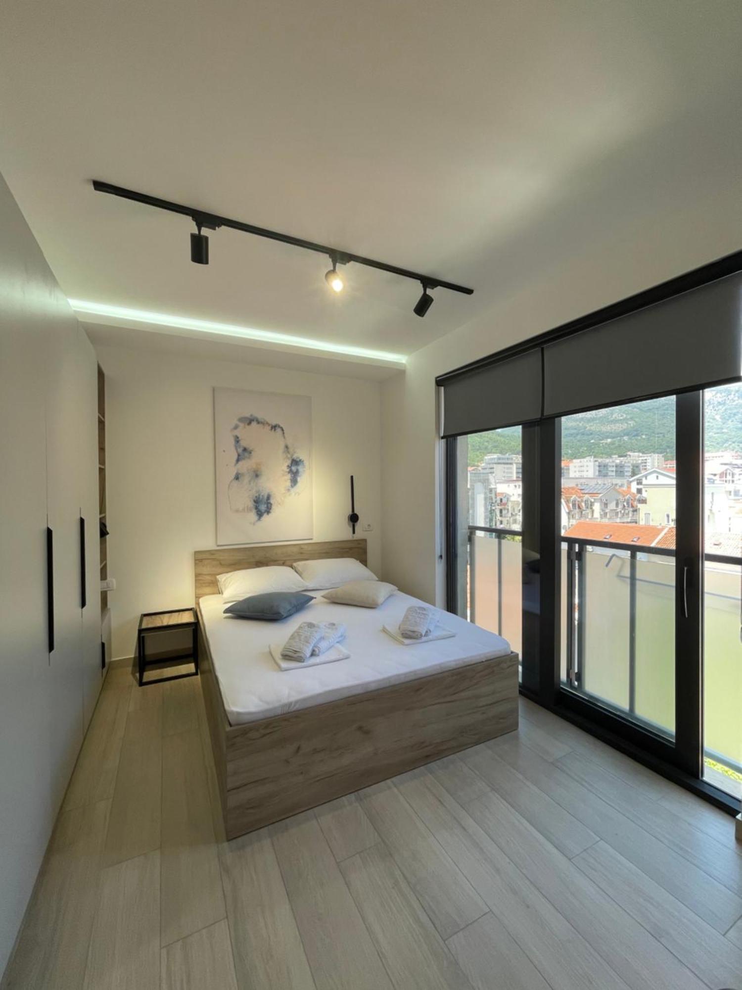 Dora Family Apartments بودفا المظهر الخارجي الصورة